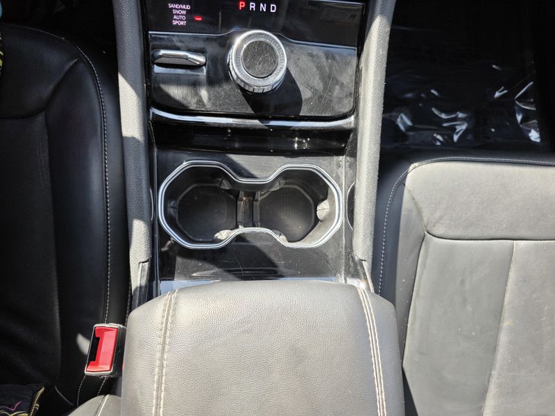 Used 2022 Jeep Grand Cherokee L LimitedImage 30