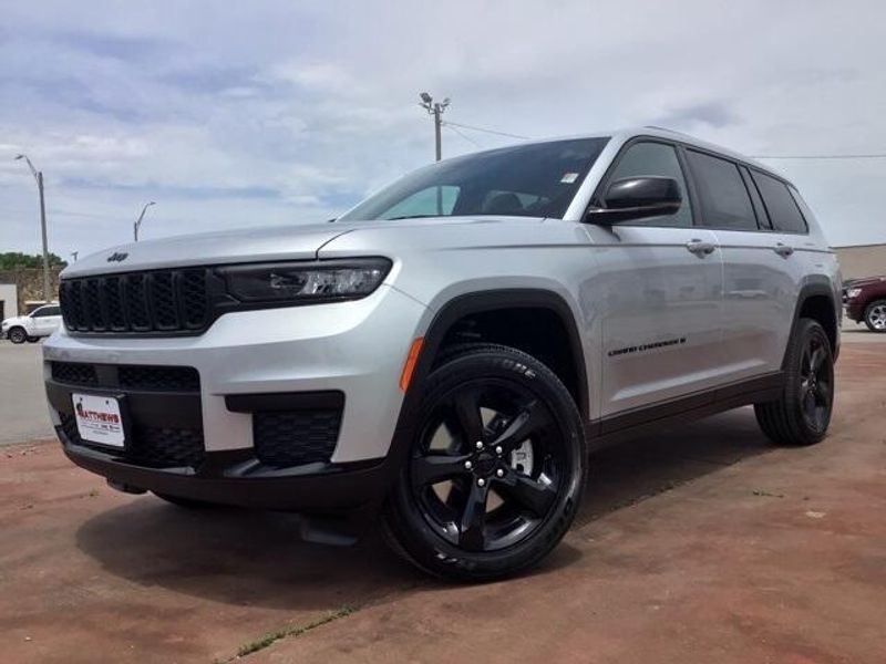 2025 Jeep Grand Cherokee L Altitude 4x2Image 22