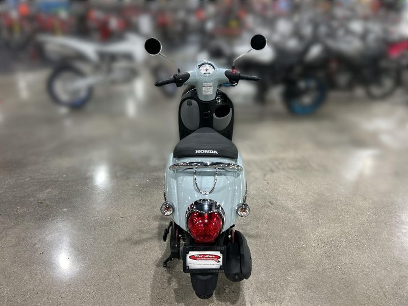 Used 2022 Honda Metropolitan Image 11