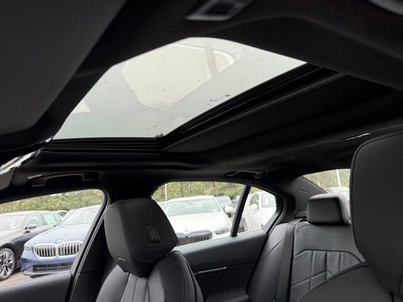 New 2026 BMW 5 Series 530iImage 20