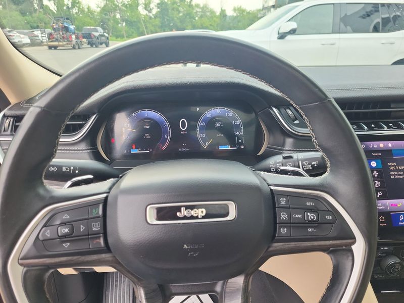 Used 2021 Jeep Grand Cherokee L LimitedImage 5