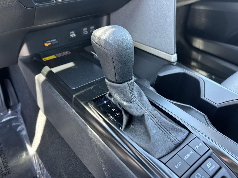 New 2025 Toyota Camry LEImage 17