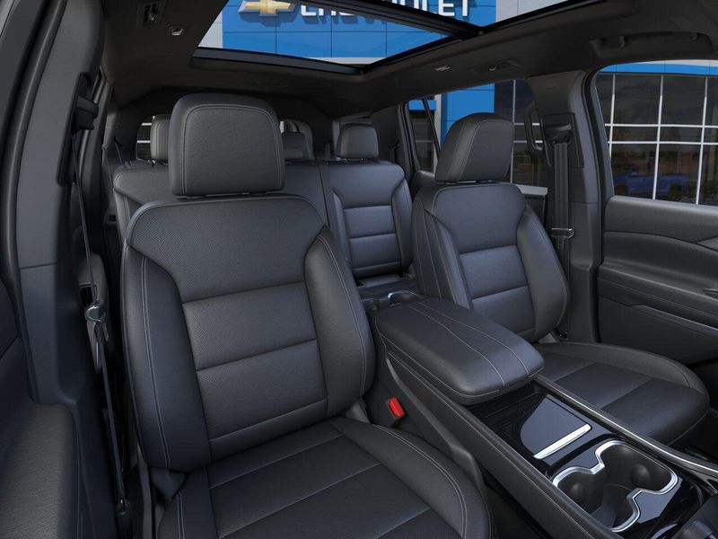 New 2026 Chevrolet Traverse FWD LTImage 16