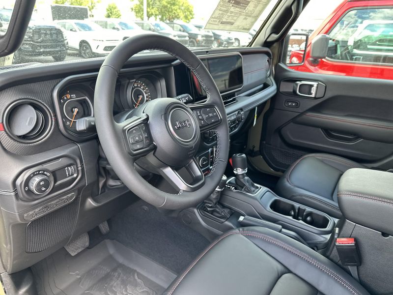 New 2025 Jeep Gladiator Rubicon X 4x4Image 22