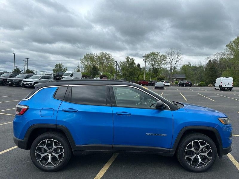 2025 Jeep Compass Limited 4x4Image 7
