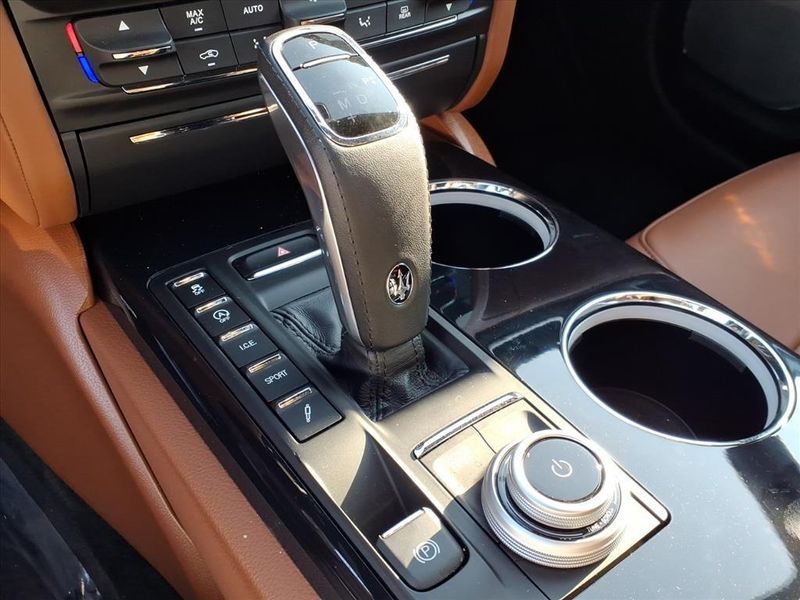 Used 2022 Maserati Quattroporte ModenaImage 26