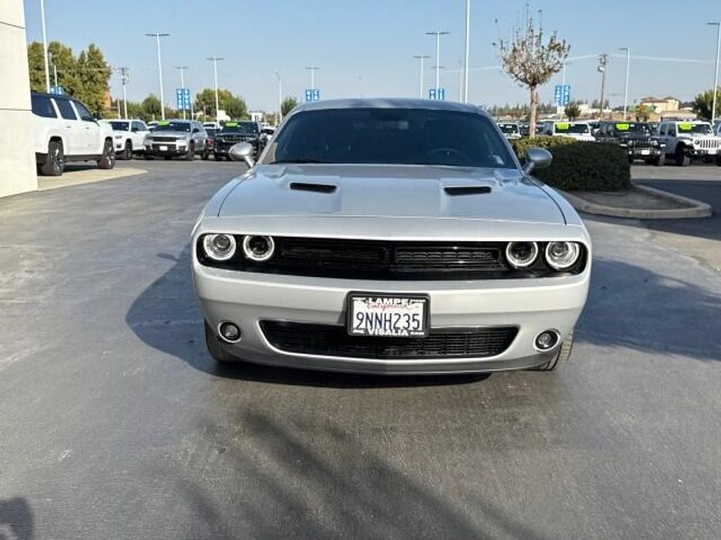 2023 Dodge Challenger SXT photo 3