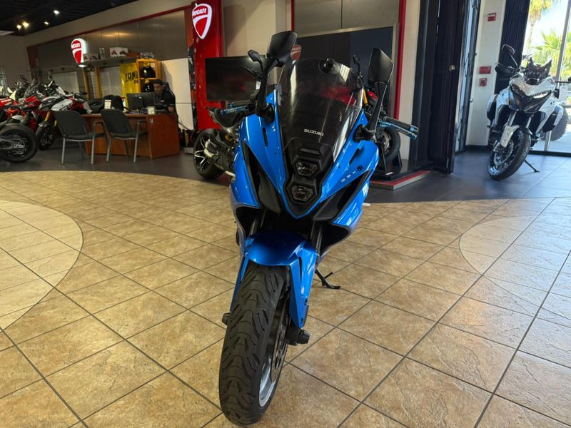 Used 2024 Suzuki GSX-8R Image 13