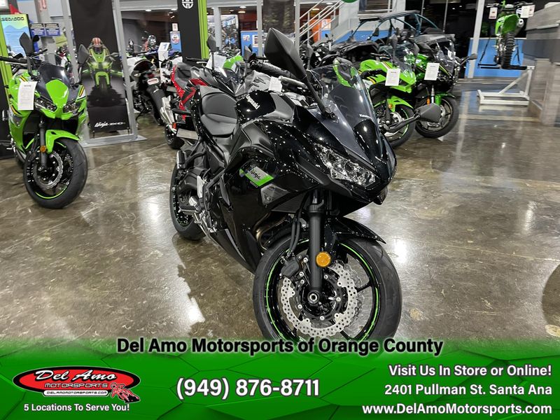 2025 Kawasaki NINJA 650 Image 3