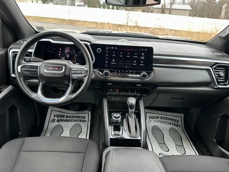 2023 GMC Canyon ElevationImage 26
