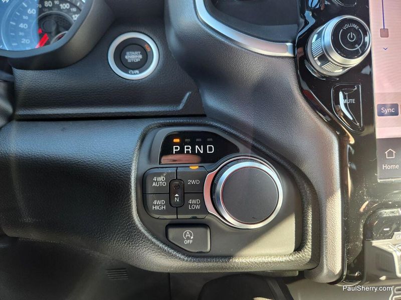 New 2026 RAM 1500 Big Horn Crew Cab 4x4 5'7' Box