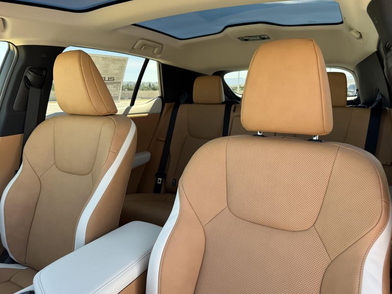 New 2026 Lexus RZ 350e PremiumImage 19