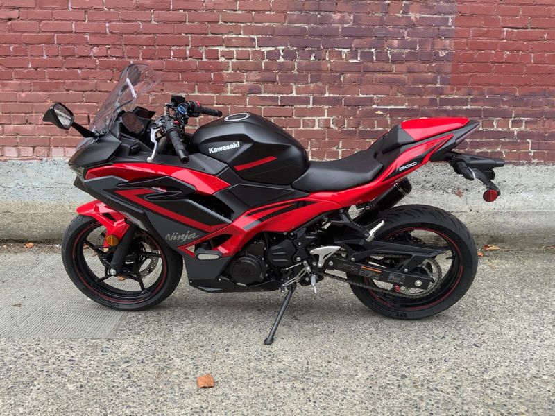 Used 2025 Kawasaki NINJA 500 