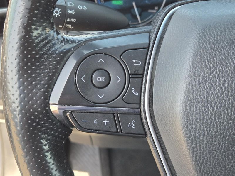 Used 2021 Toyota Avalon Hybrid Limited FWD (Natl)