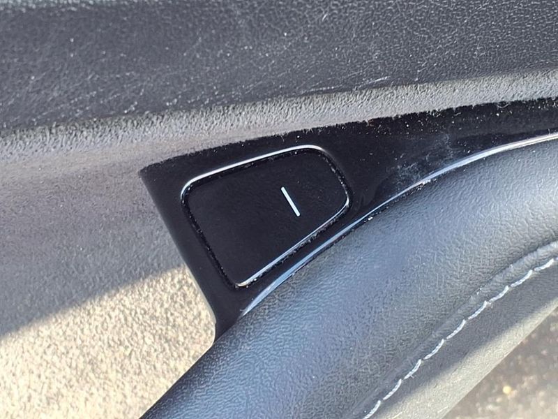 2020 Tesla Model 3 Standard Range PlusImage 19