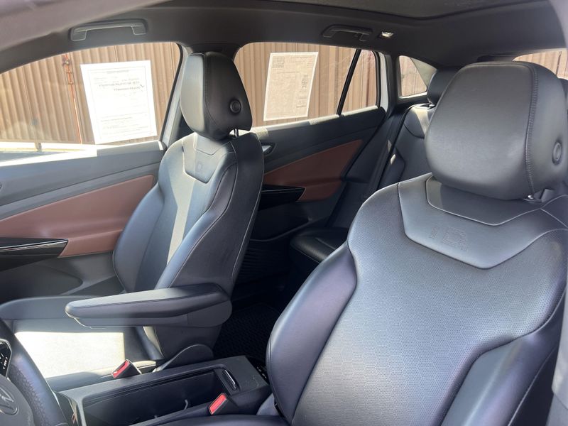 2021 Volkswagen ID.4 Pro SImage 9