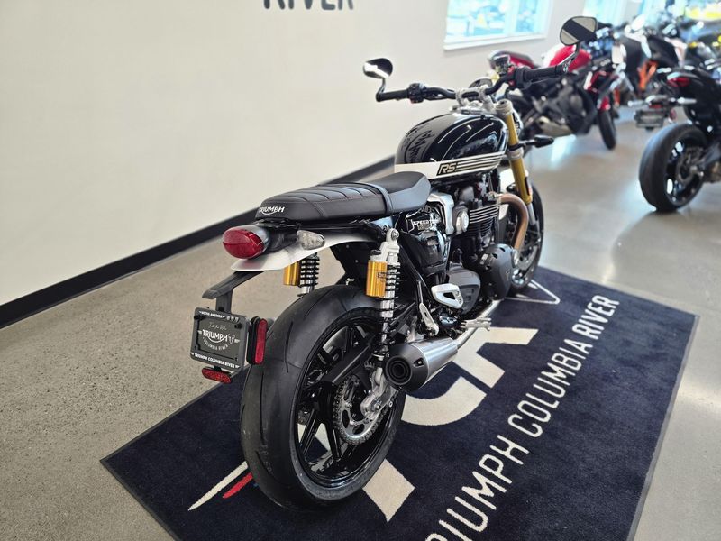 2025 Triumph SPEED TWIN 1200 RS 