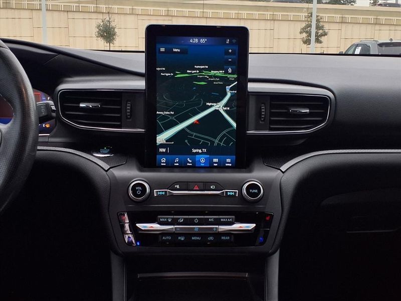 Used 2020 Ford Explorer STImage 16