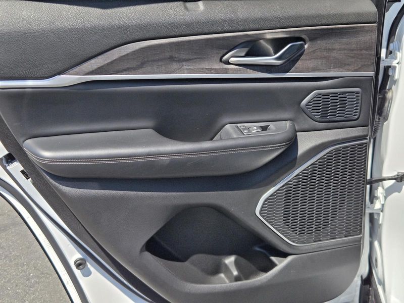 Used 2023 Jeep Grand Cherokee 4xe 4x4