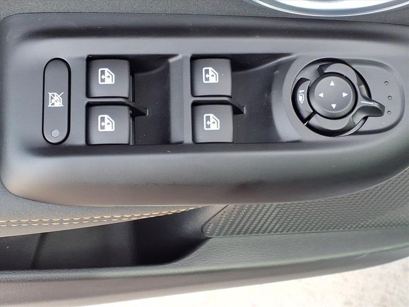 New 2026 Alfa Romeo Tonale Veloce AwdImage 15