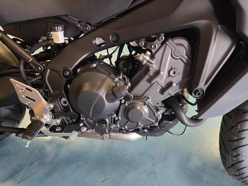 2025 Yamaha TRACER 9 RAVEN Image 18