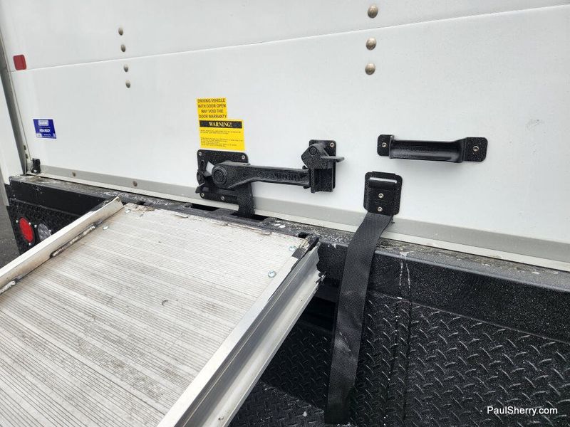 New 2026 RAM 5500 Big Horn Chassis Regular Cab 4x2 120' Ca