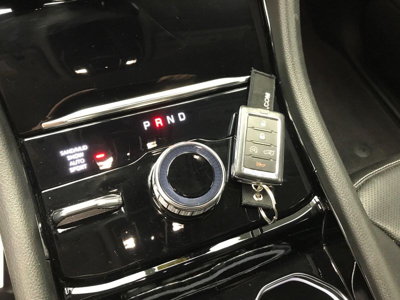 Used 2022 Jeep Grand Cherokee LimitedImage 13