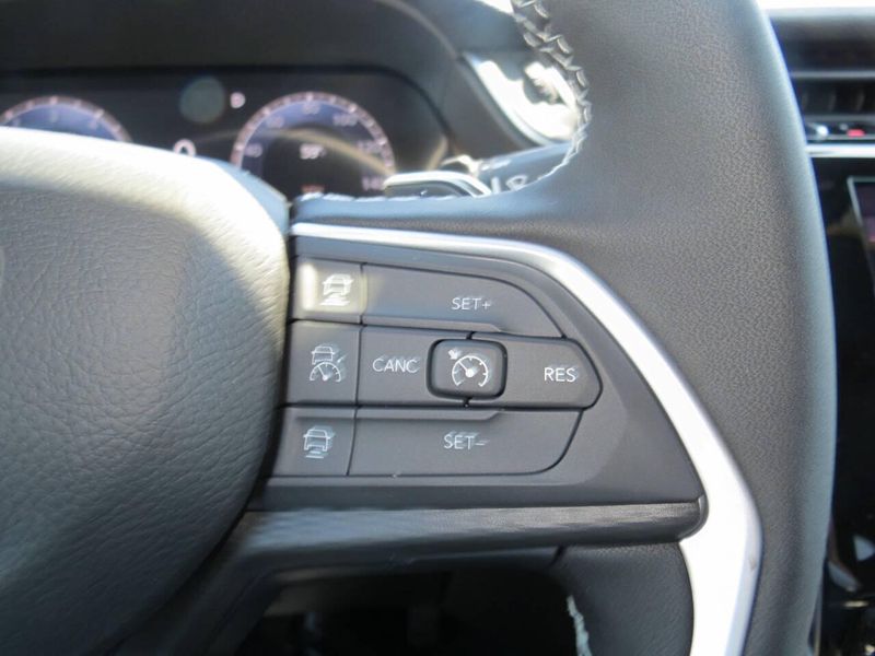 New 2026 Jeep Grand Cherokee Laredo X 4x4Image 12