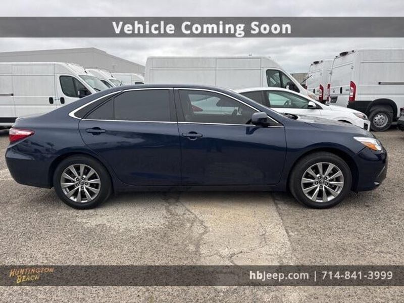 2017 Toyota Camry XLEImage 4