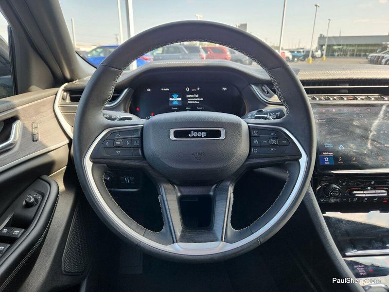 Used 2024 Jeep Grand Cherokee L Limited Black