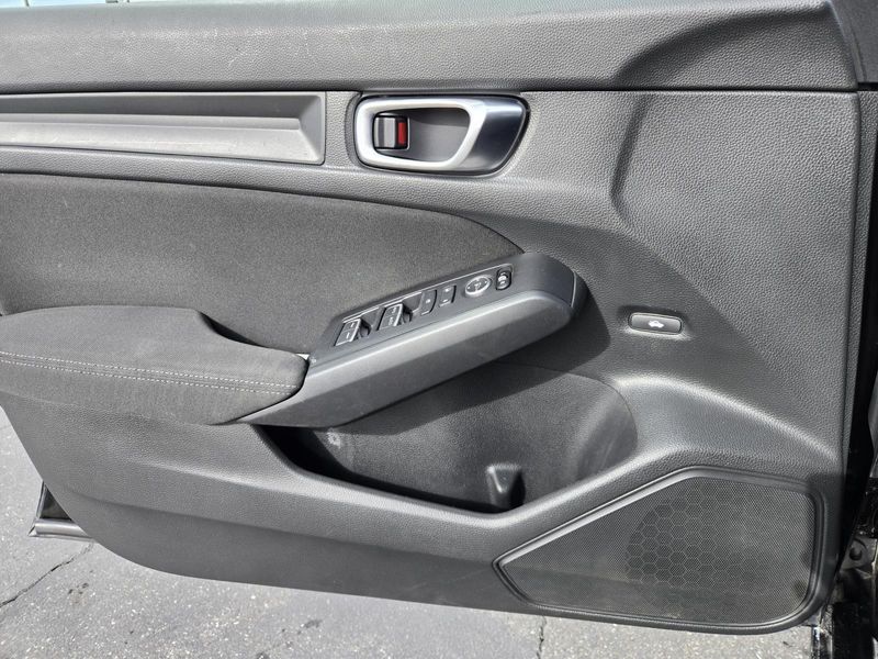 Used 2022 Honda Civic Sedan LX CVT