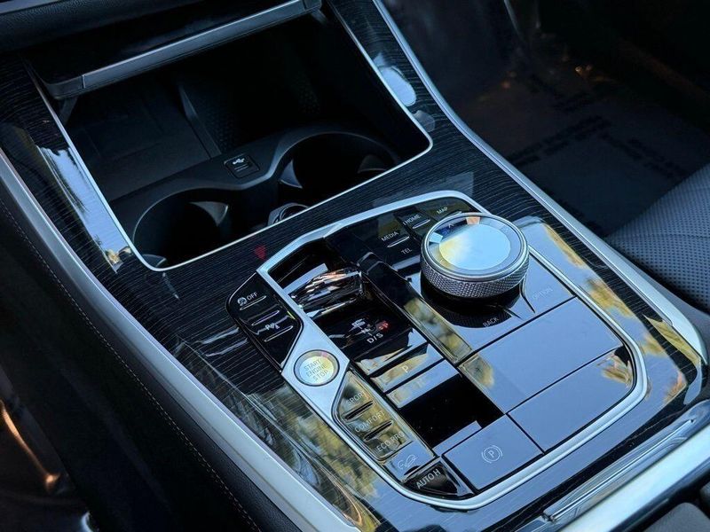 New 2026 BMW X5 M60iImage 26