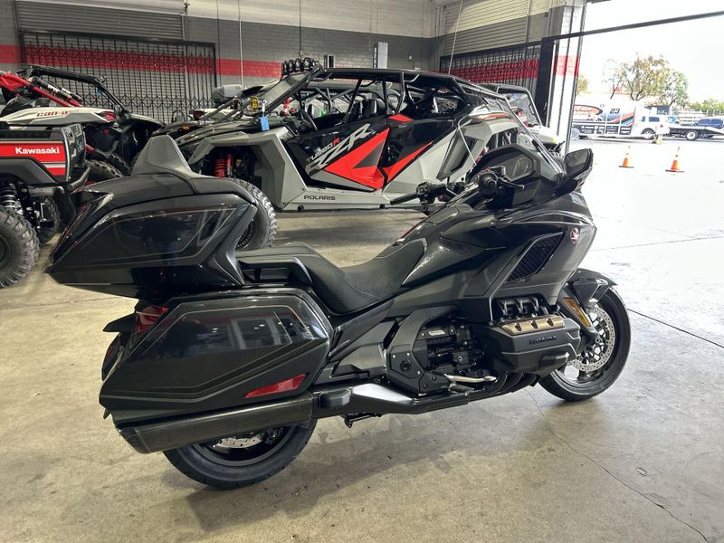 New 2026 Honda GOLDWING TOUR Image 17
