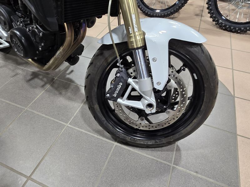 USED 2015 BMW F800R Image 10