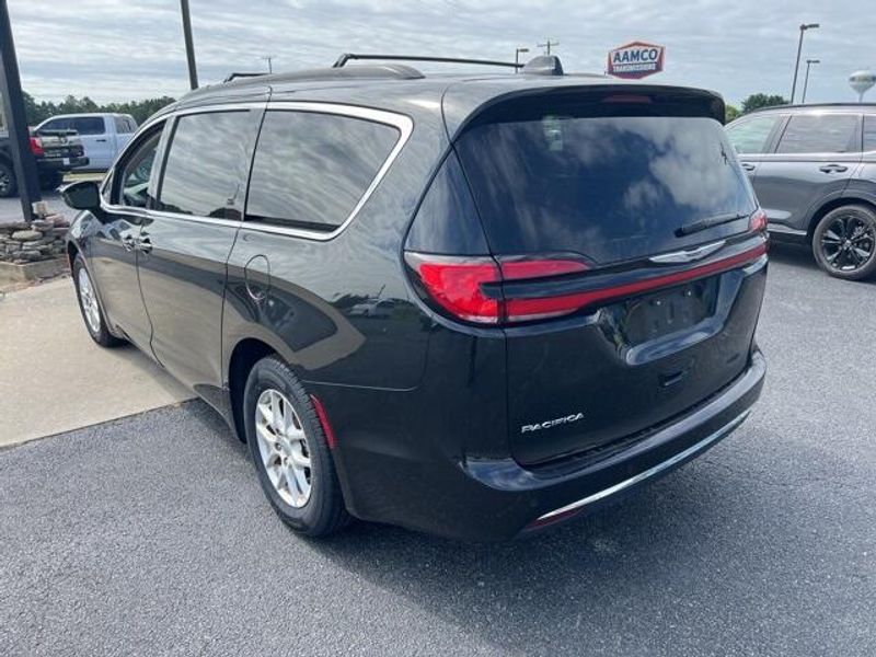 2022 Chrysler Pacifica Touring LImage 6