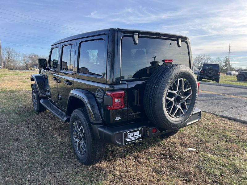 New 2026 Jeep Wrangler 4-door SaharaImage 7