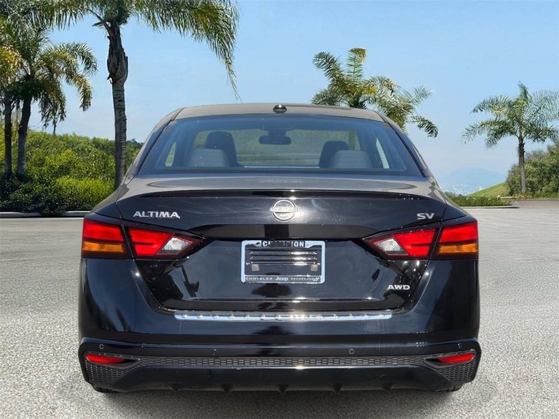 Used 2023 Nissan Altima 2.5 SV