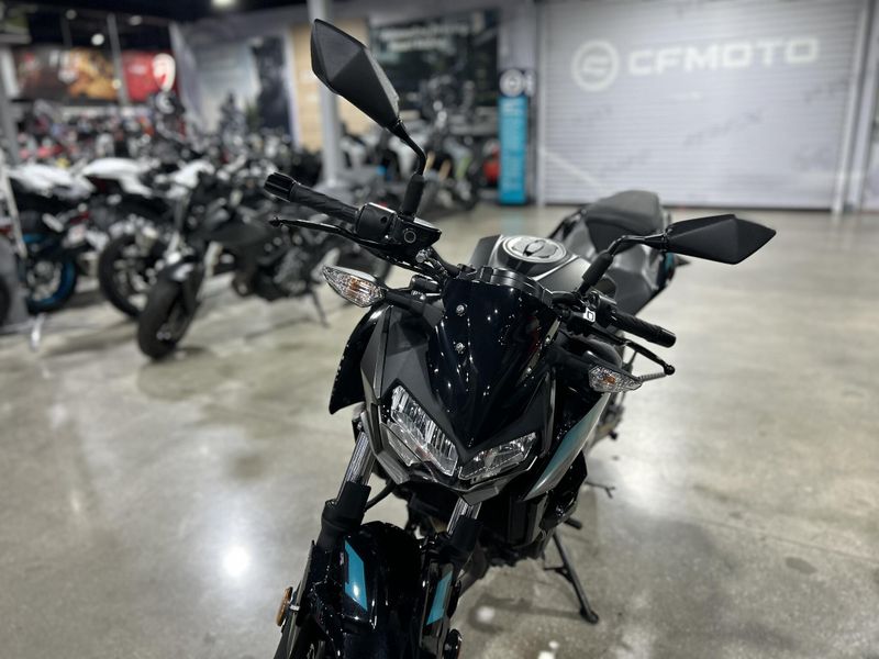 Used 2023 Kawasaki Z400 ABS Image 3