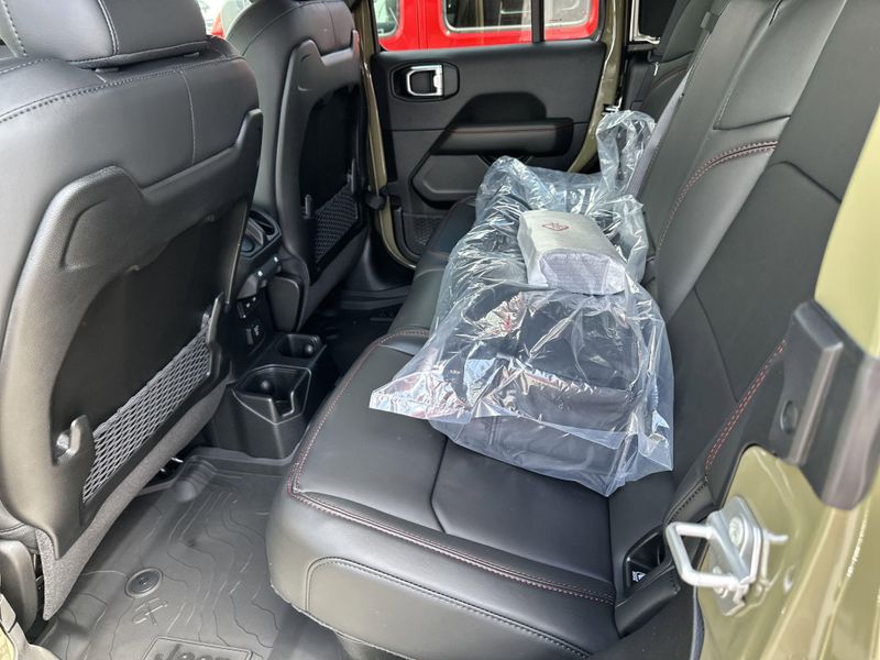 New 2025 Jeep Gladiator Rubicon X 4x4Image 15