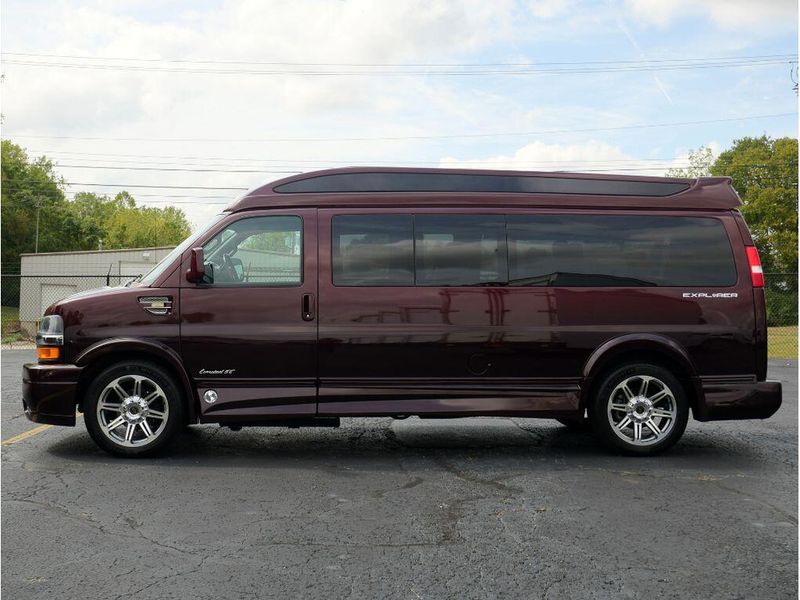 2018 Chevrolet Express 2500 Image 12