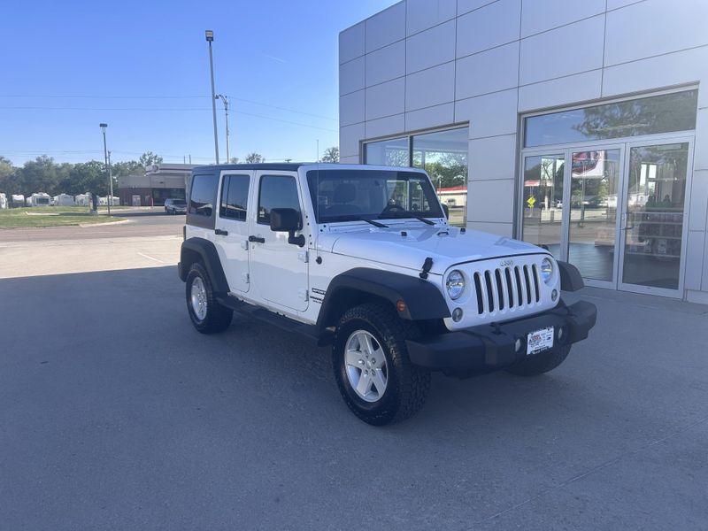 2017 Jeep Wrangler Unlimited SportImage 2
