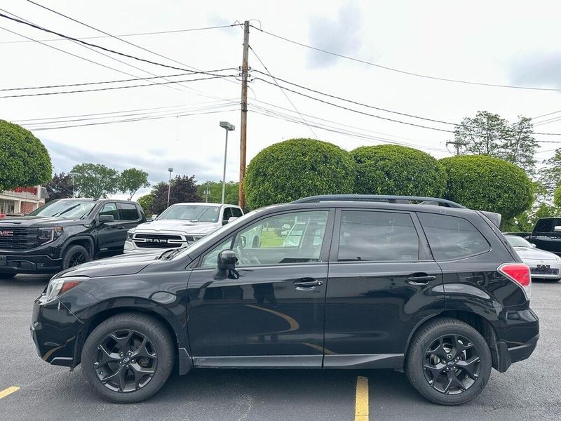 2018 Subaru Forester 2.5i PremiumImage 8