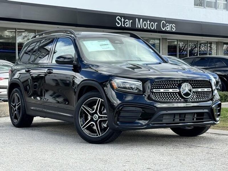 2024 Mercedes-Benz GLB 250Image 1