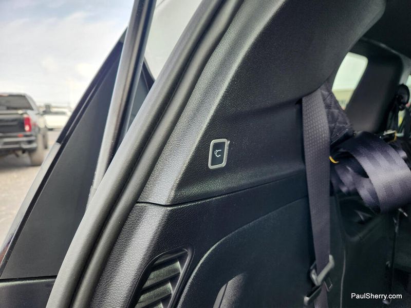 New 2026 Chrysler Voyager Lx