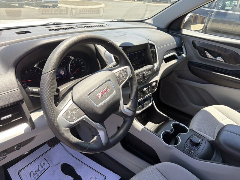 Used 2022 GMC Terrain SLEImage 29