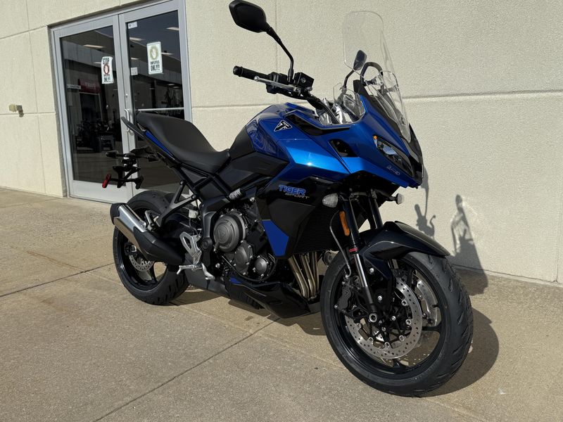 2025 Triumph Tiger Sport 800Image 1