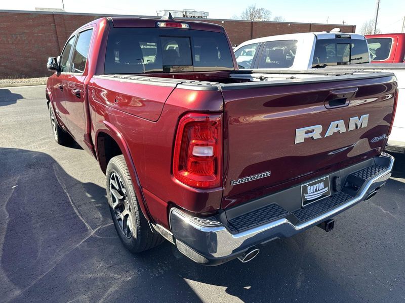 2025 RAM 1500 Laramie Crew Cab 4x4 5