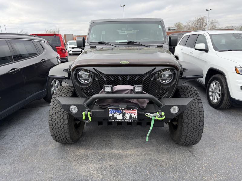 Used 2021 Jeep Wrangler Unlimited Sahara AltitudeImage 2