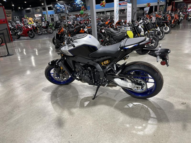 New 2025 Yamaha MT-09 SP Image 4