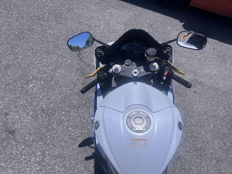 Used 2014 Yamaha YZF-R6 CA Image 10